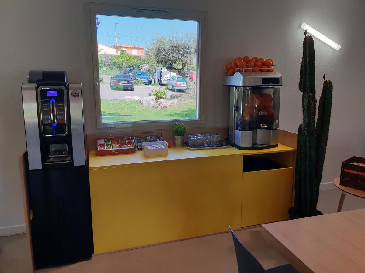 Готель Ibis Styles Marseille Plan De Campagne Ле-Пенн-Мірабо Екстер'єр фото